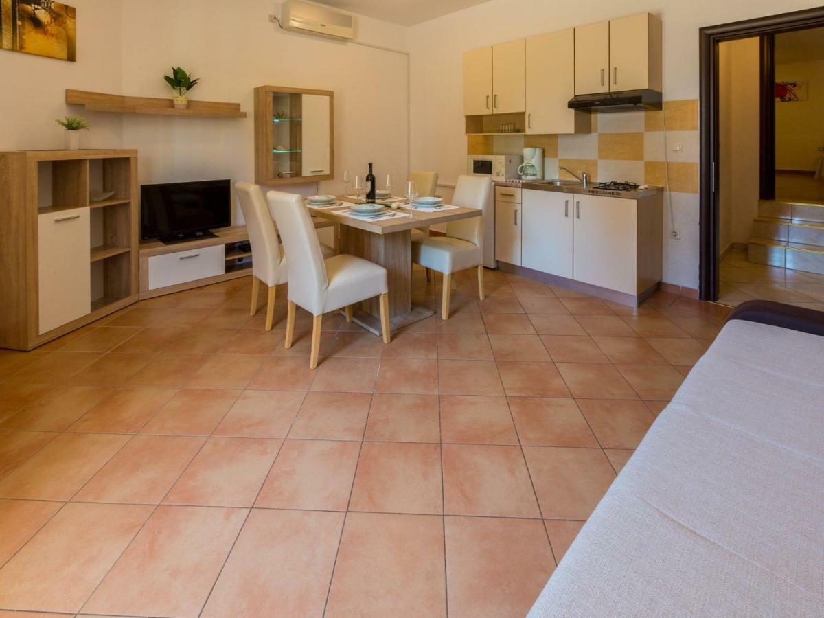 Apartments Artan ツリクヴェニツァ エクステリア 写真