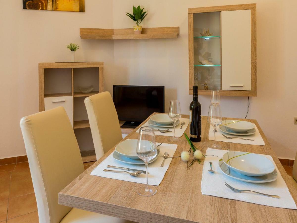 Apartments Artan ツリクヴェニツァ エクステリア 写真