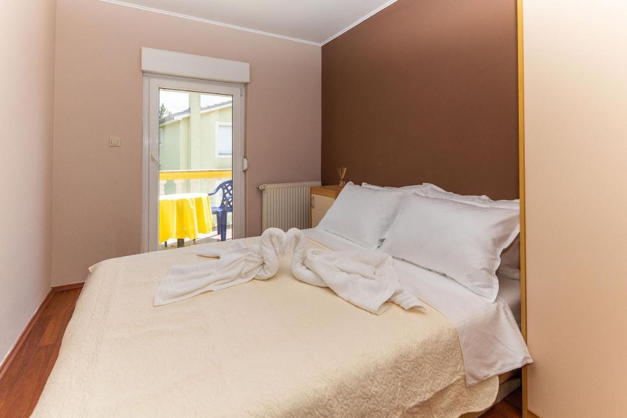Apartments Artan ツリクヴェニツァ エクステリア 写真